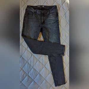 Old Navy High rise Rockstar super skinny- Size 14